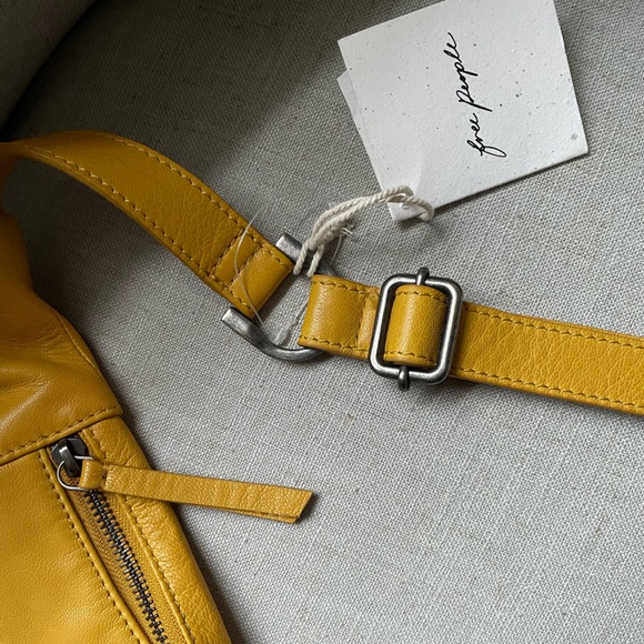 NWT Free People Idle Hands Sling Bag - Picture 9 of 11